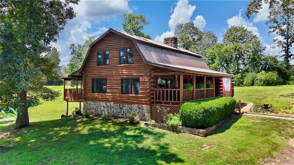 3 bedroom, 2 bathroom, 1,596 sq ft single family residence for sale at 527 Beason Road, Calhoun, GA 30701 — photo 2