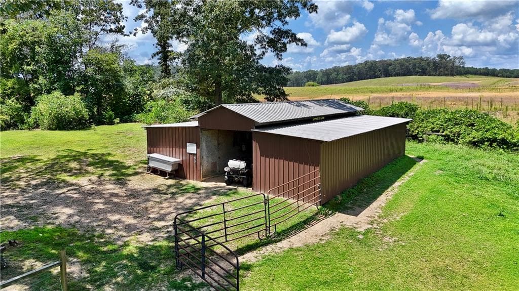 3 bedroom, 2 bathroom, 1,596 sq ft single family residence for sale at 527 Beason Road, Calhoun, GA 30701 — photo 5