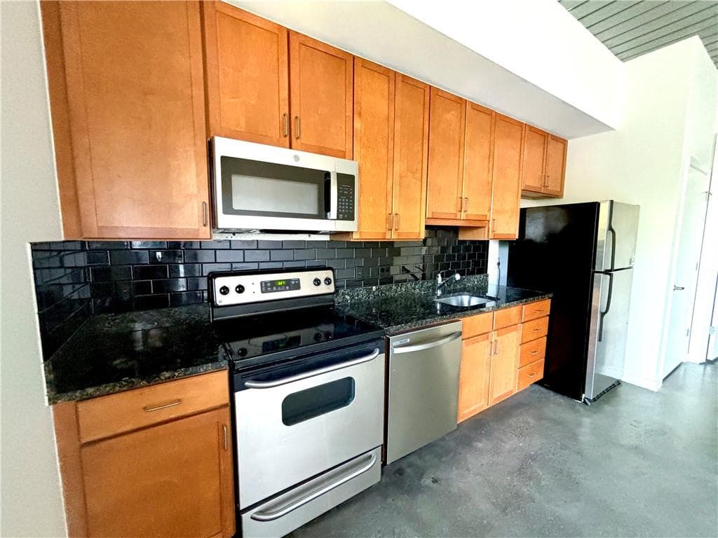 1 bedroom, 1 bathroom, 722 sq ft condominium for rent at 620 Glen Iris Drive 416, Atlanta, GA 30308 for $1,795 a month — photo 3