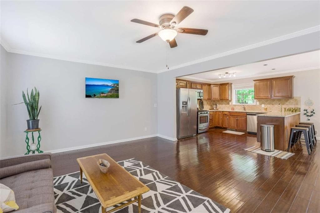 3 bedroom, 2 bathroom, 1,485 sq ft single family residence for rent at 3211 Flamingo Drive, East Point, GA 30344 for $1,900 a month — photo 6