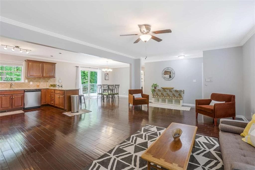 3 bedroom, 2 bathroom, 1,485 sq ft single family residence for rent at 3211 Flamingo Drive, East Point, GA 30344 for $1,900 a month — photo 7