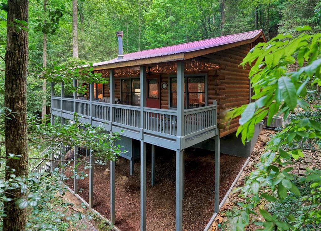 2 bedroom, 2 bathroom, 936 sq ft single family residence under contract at 234 Holly Hollow Road, Cherry Log, GA 30522 — photo 4