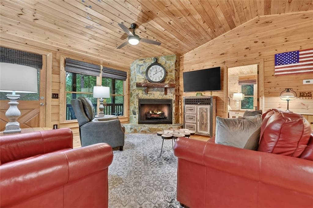 2 bedroom, 2 bathroom, 936 sq ft single family residence under contract at 234 Holly Hollow Road, Cherry Log, GA 30522 — photo 9