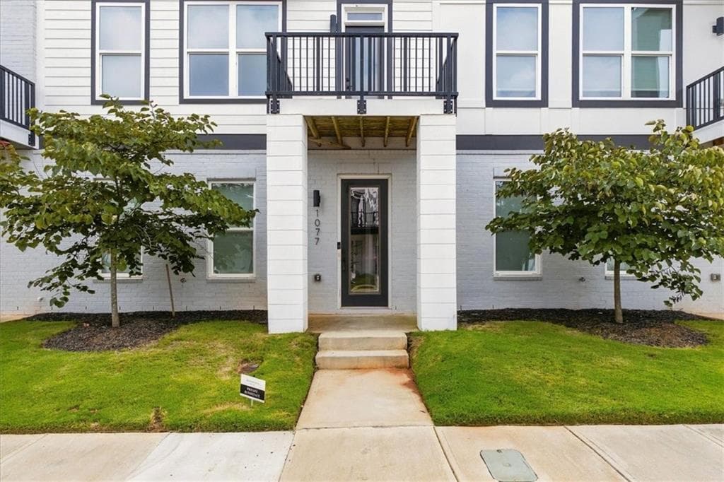 3 bedroom, 4 bathroom, 2,250 sq ft condominium for rent at 1077 Glen Opal Drive, Decatur, GA 30032 for $3,650 a month — photo 4