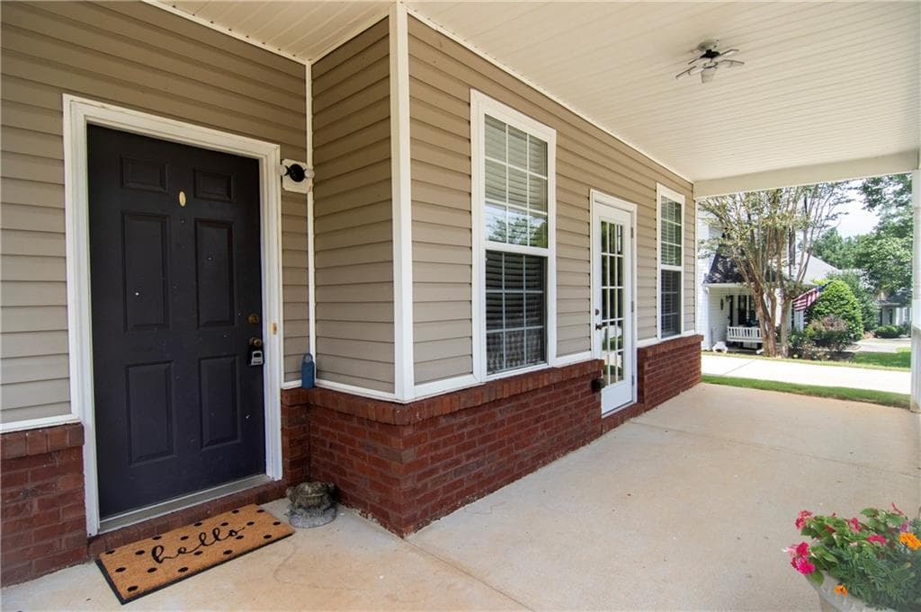 3 bedroom, 3 bathroom, 1,610 sq ft single family residence for sale at 101 Ashgate Way, Carrollton, GA 30117 — photo 6