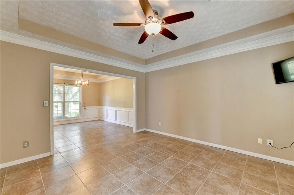 4 bedroom, 3 bathroom, 2,377 sq ft single family residence under contract at 398 Beech Hollow Trail, Loganville, GA 30052 — photo 6