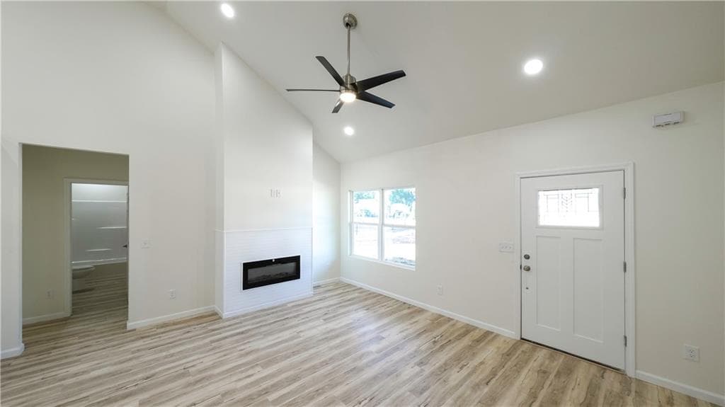 3 bedroom, 2 bathroom, 1,320 sq ft single family residence under contract at 195 Kennedy Estates Road, Carrollton, GA 30116 — photo 4
