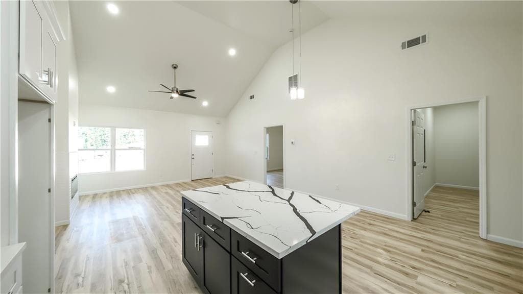 3 bedroom, 2 bathroom, 1,320 sq ft single family residence under contract at 195 Kennedy Estates Road, Carrollton, GA 30116 — photo 6