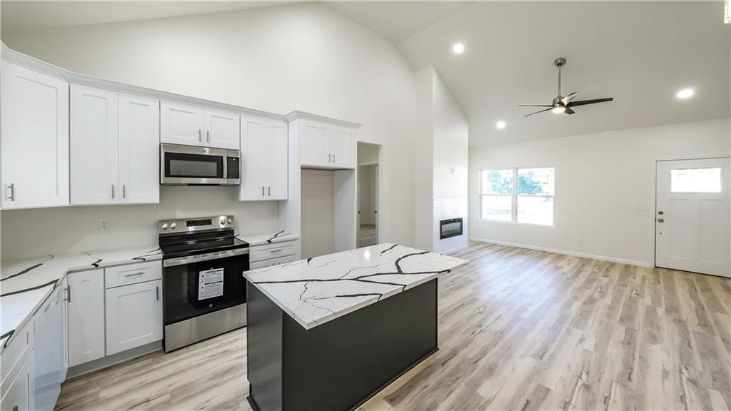 3 bedroom, 2 bathroom, 1,320 sq ft single family residence under contract at 195 Kennedy Estates Road, Carrollton, GA 30116 — photo 7
