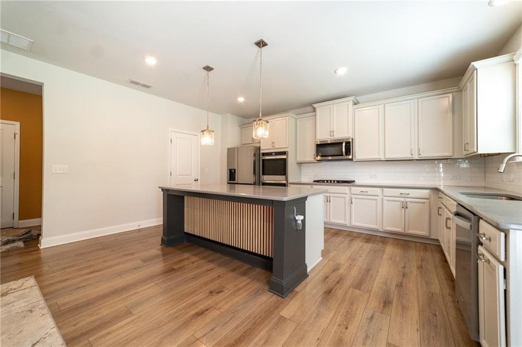 4 bedroom, 3 bathroom, 3,244 sq ft single family residence for sale at 4760 Holly Grape Drive, Atlanta, GA 30331 — photo 6