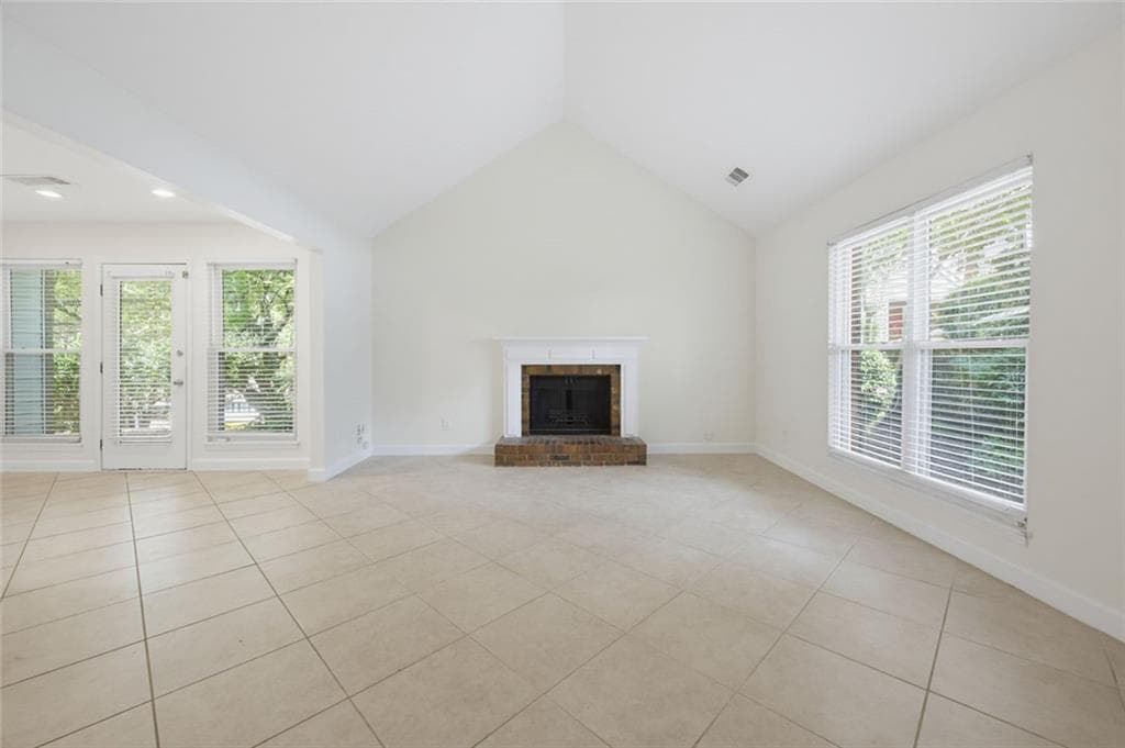 2 bedroom, 2 bathroom, 1,208 sq ft townhouse for sale at 3145 Cape Circle, Alpharetta, GA 30009 — photo 4