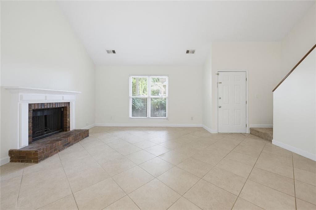 2 bedroom, 2 bathroom, 1,208 sq ft townhouse for sale at 3145 Cape Circle, Alpharetta, GA 30009 — photo 5