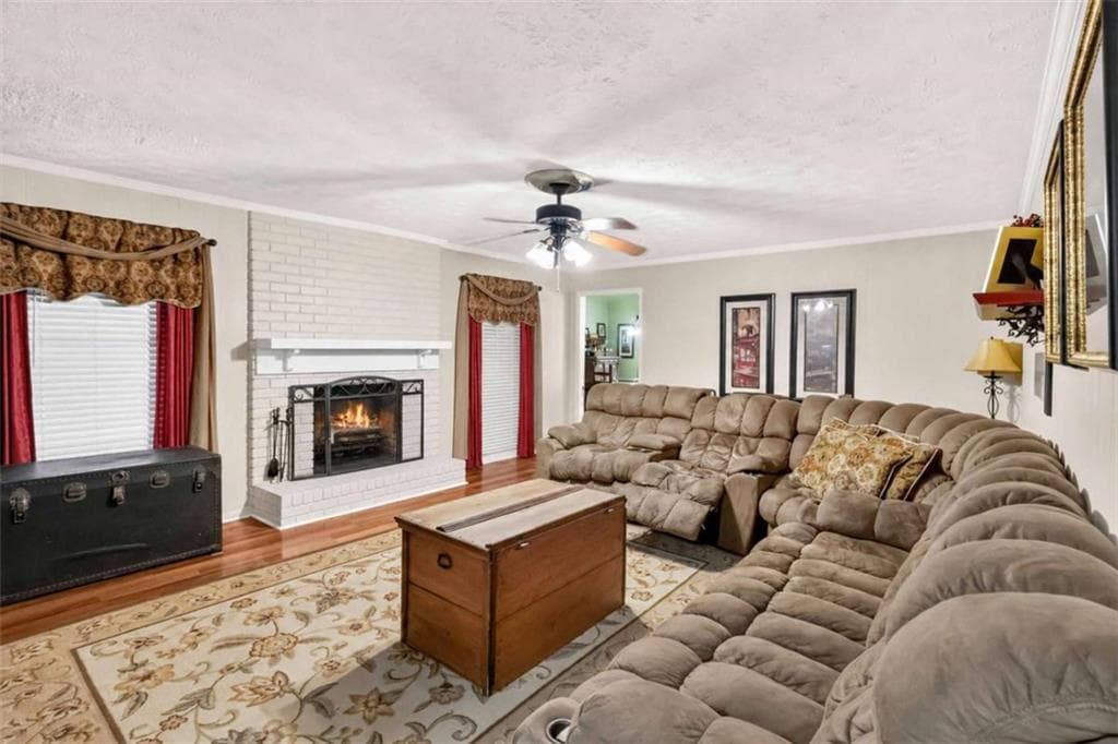 3 bedroom, 2 bathroom, 2,004 sq ft single family residence for sale at 2199 Vivid Court, Stone Mountain, GA 30087 — photo 10
