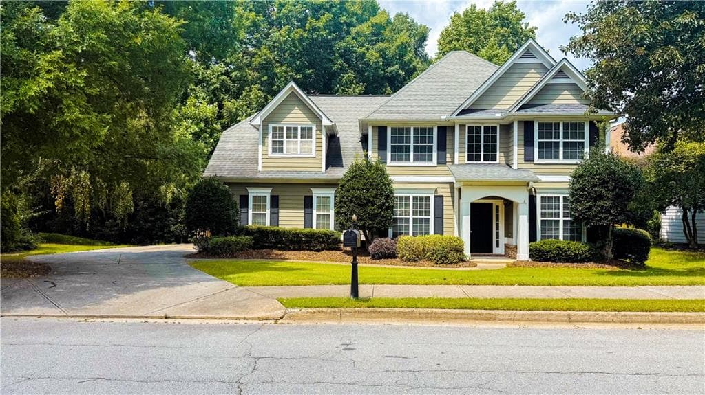 5 bedroom, 3 bathroom, 2,552 sq ft single family residence for sale at 3040 Goldmist Drive, Buford, GA 30519