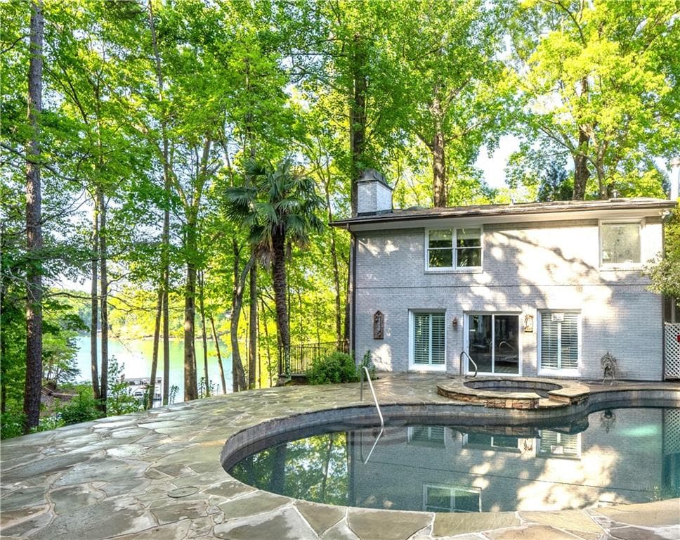 6 bedroom, 7 bathroom, 5,340 sq ft single family residence for rent at 5983 Nachoochee Trail, Flowery Branch, GA 30542 for $11,500 a month — photo 4
