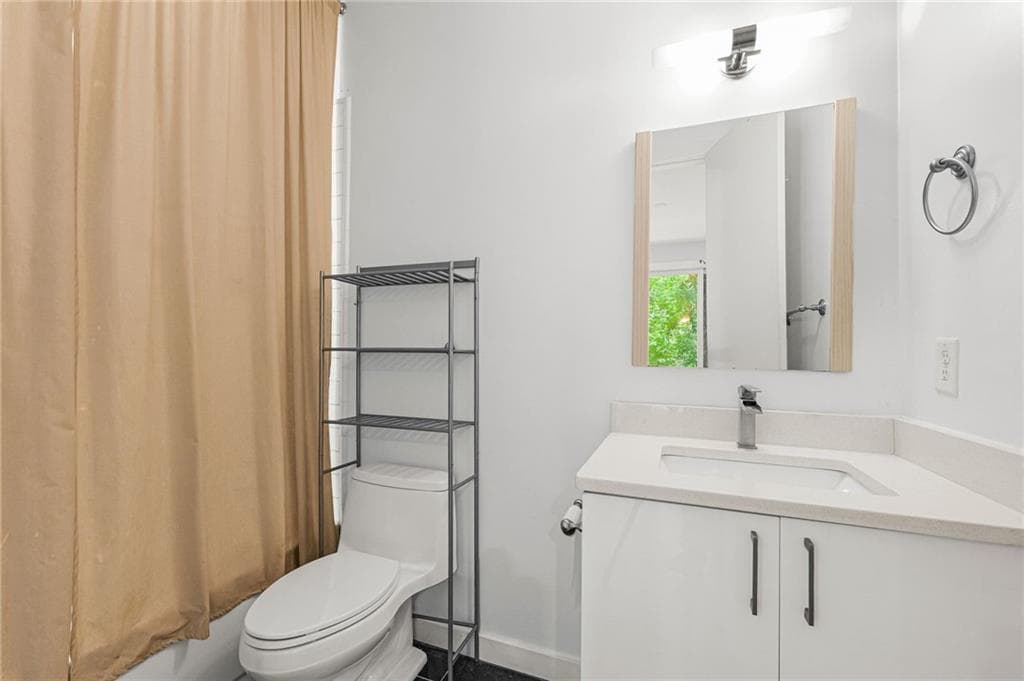 4 bedroom, 5 bathroom, 1,634 sq ft townhouse for sale at 1585 Rock Dam Drive, Atlanta, GA 30317 — photo 6