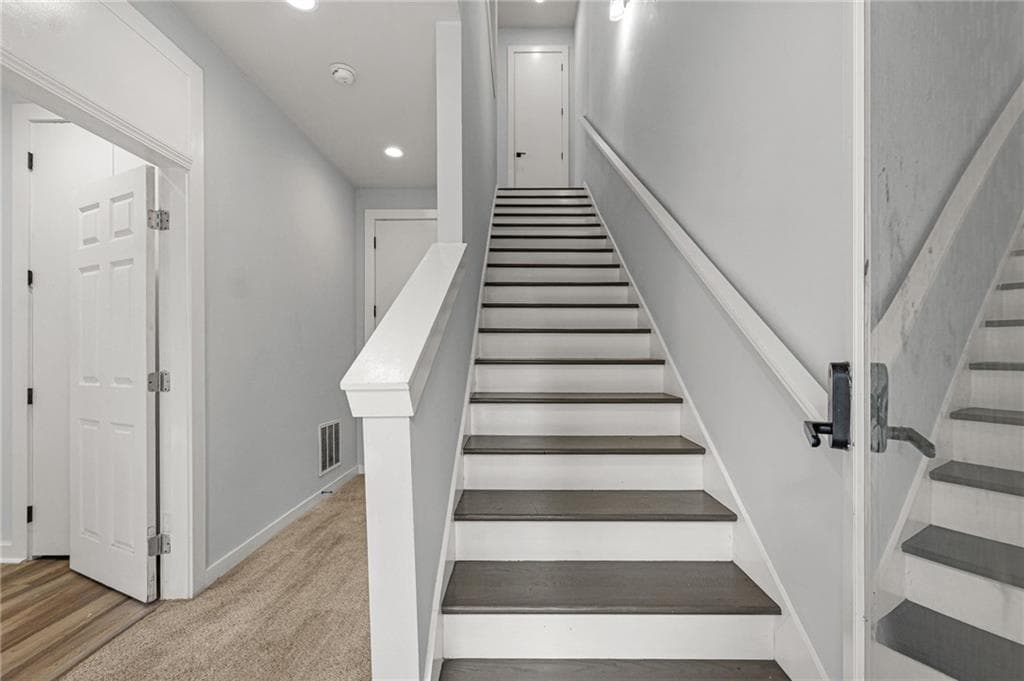 4 bedroom, 5 bathroom, 1,634 sq ft townhouse for sale at 1585 Rock Dam Drive, Atlanta, GA 30317 — photo 7