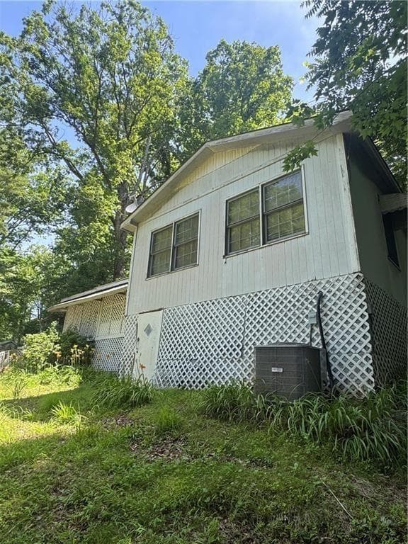 2 bedroom, 2 bathroom, 1,456 sq ft single family residence for sale at 2736 Ridgecrest Circle, Hiawassee, GA 30546 — photo 6