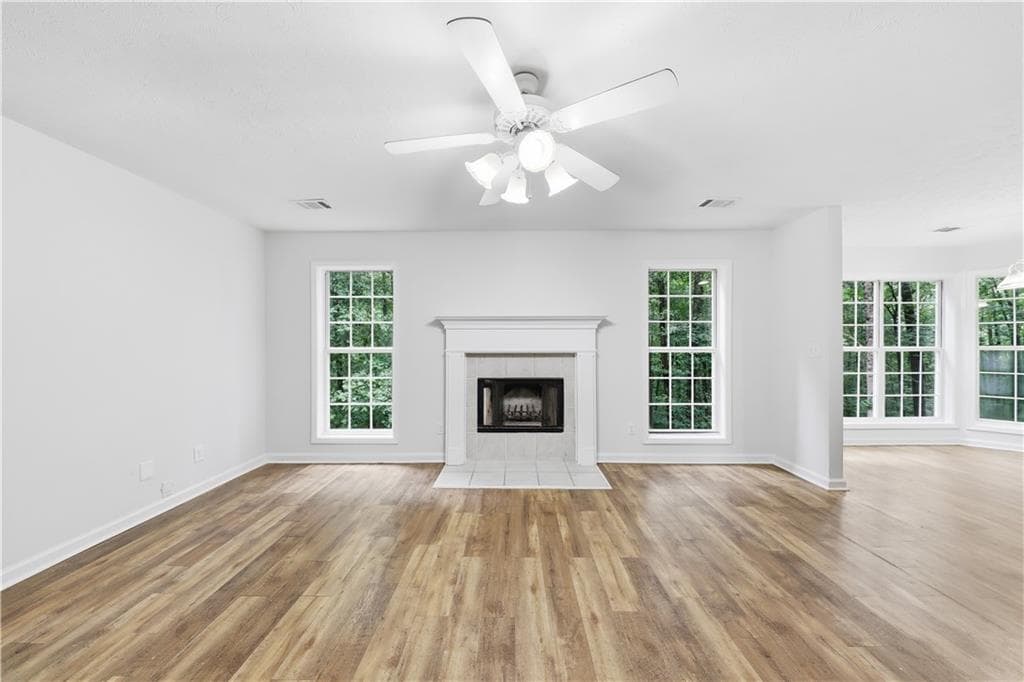 3 bedroom, 4 bathroom, 2,469 sq ft single family residence for sale at 208 Foxdale Court, LaGrange, GA 30240 — photo 8