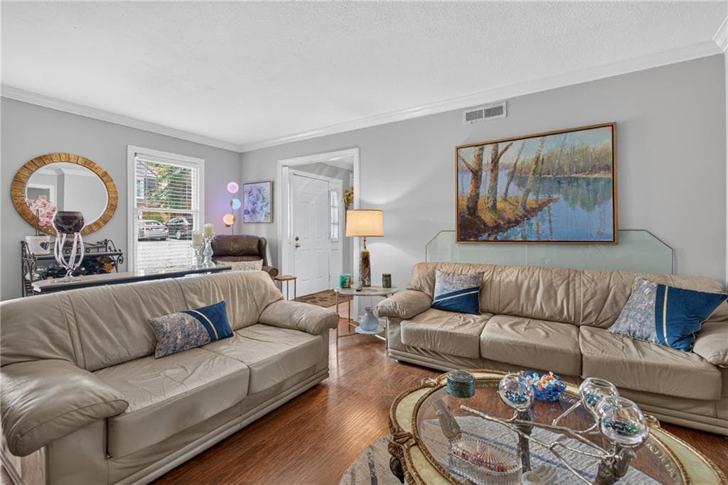 3 bedroom, 3 bathroom, 1,400 sq ft condominium for sale at 3 Pendleton Place, Atlanta, GA 30342 — photo 7