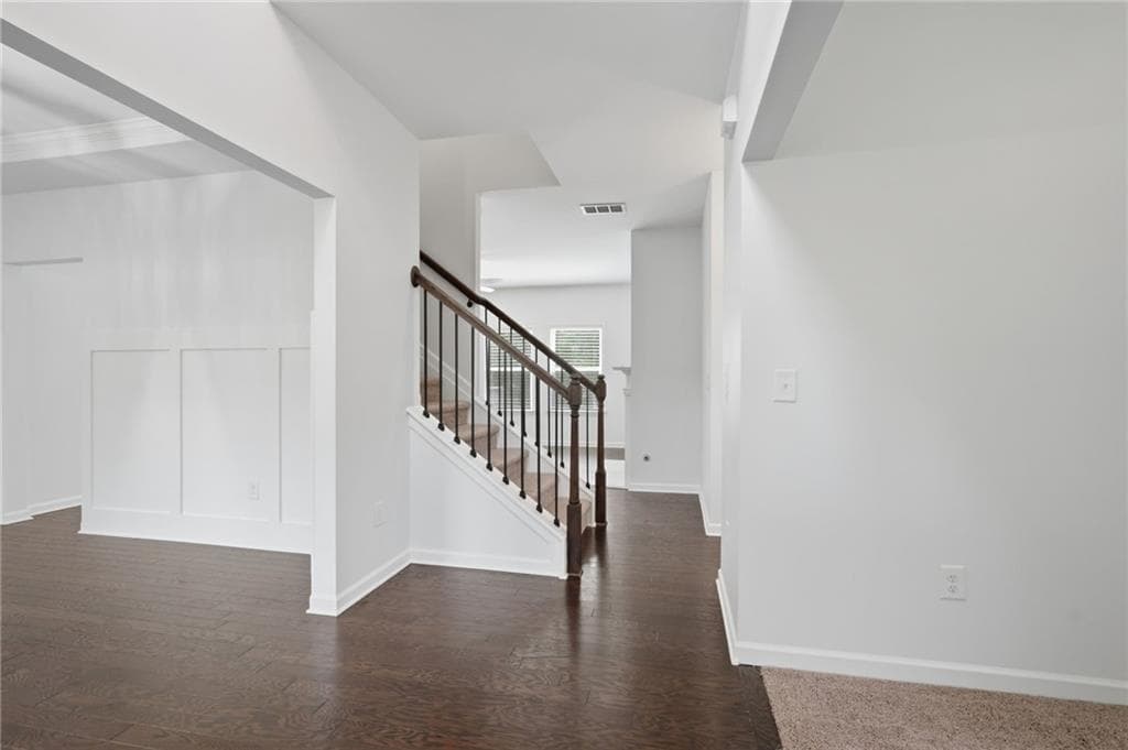 4 bedroom, 3 bathroom, 2,856 sq ft single family residence for sale at 179 White Oak Trail, Dahlonega, GA 30533 — photo 4