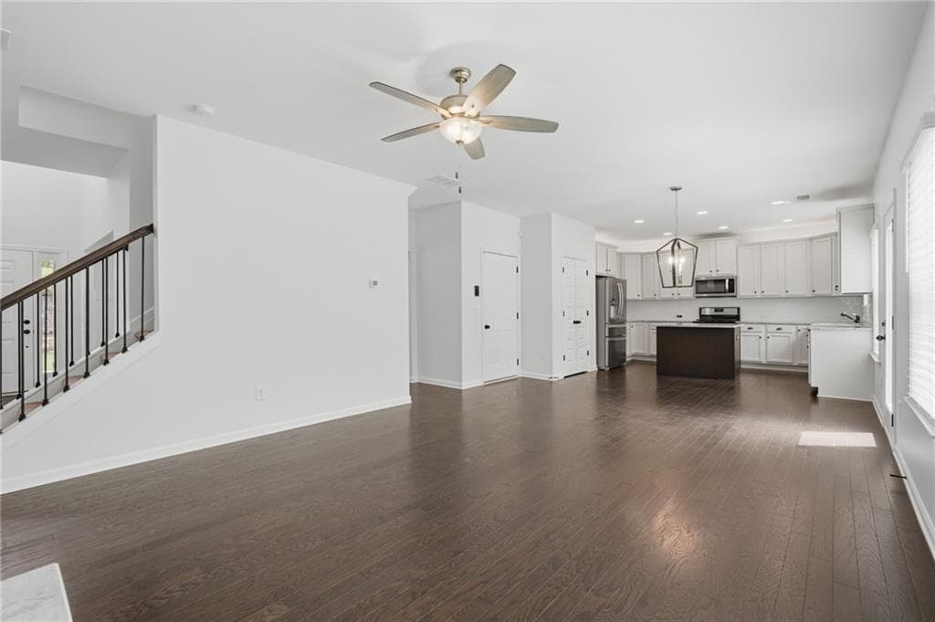 4 bedroom, 3 bathroom, 2,856 sq ft single family residence for sale at 179 White Oak Trail, Dahlonega, GA 30533 — photo 9