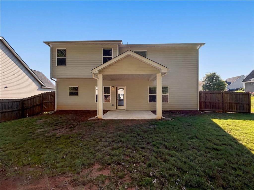 4 bedroom, 3 bathroom, 2,397 sq ft single family residence for sale at 239 Stonecreek Bend, Monroe, GA 30655 — photo 5