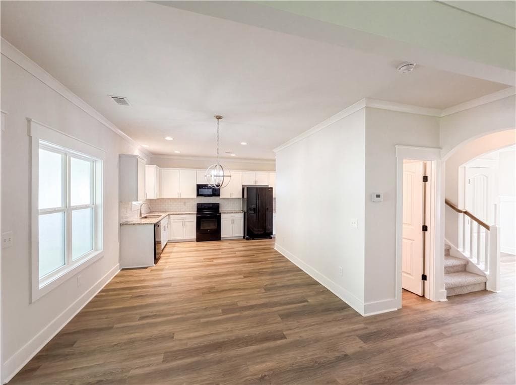 4 bedroom, 3 bathroom, 2,397 sq ft single family residence for sale at 239 Stonecreek Bend, Monroe, GA 30655 — photo 8