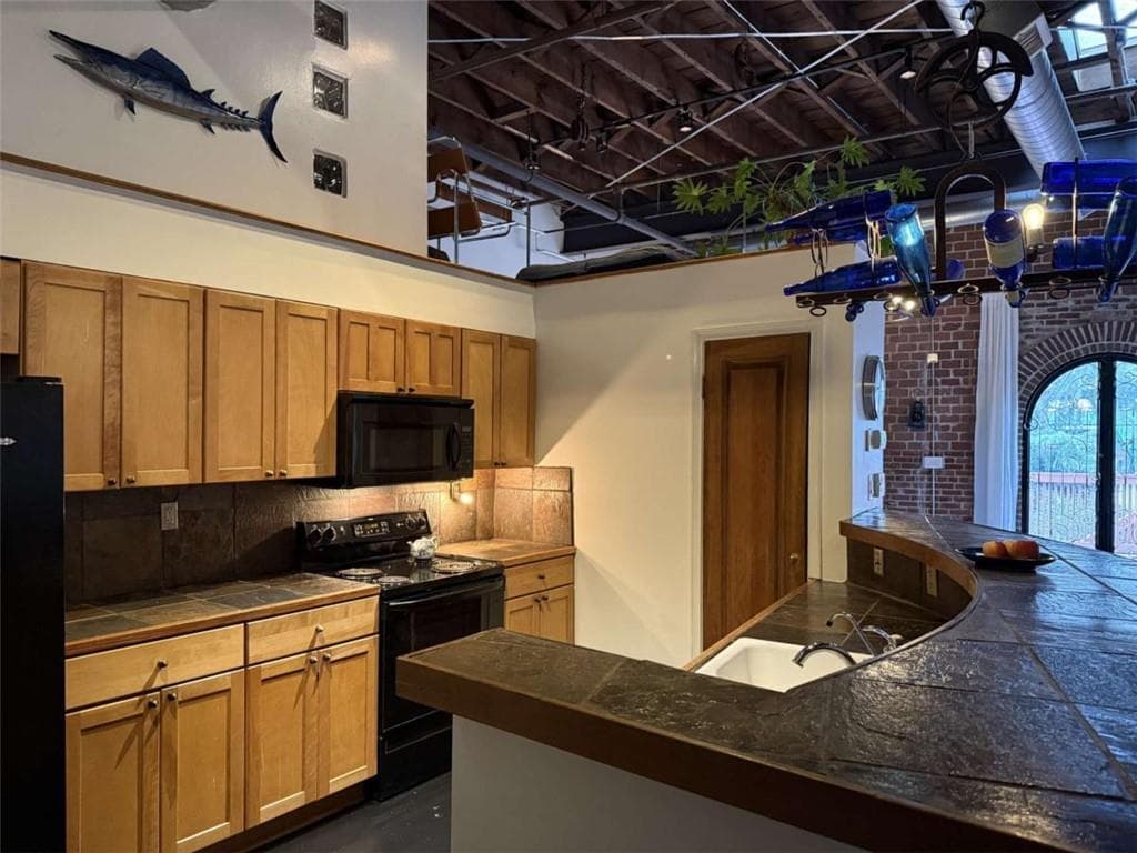 1 bedroom, 2 bathroom, 1,175 sq ft condominium for sale at 184 Walker Street STE E, Atlanta, GA 30313 — photo 8