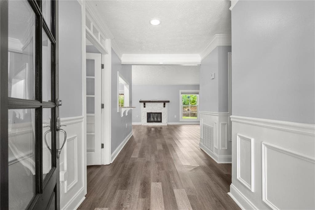 3 bedroom, 2 bathroom, 1,588 sq ft condominium for sale at 140 Woodhaven Way, Alpharetta, GA 30009 — photo 2