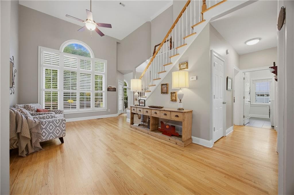 5 bedroom, 5 bathroom, 4,876 sq ft single family residence for sale at 4965 Oakmont Bend Drive, Alpharetta, GA 30004 — photo 5
