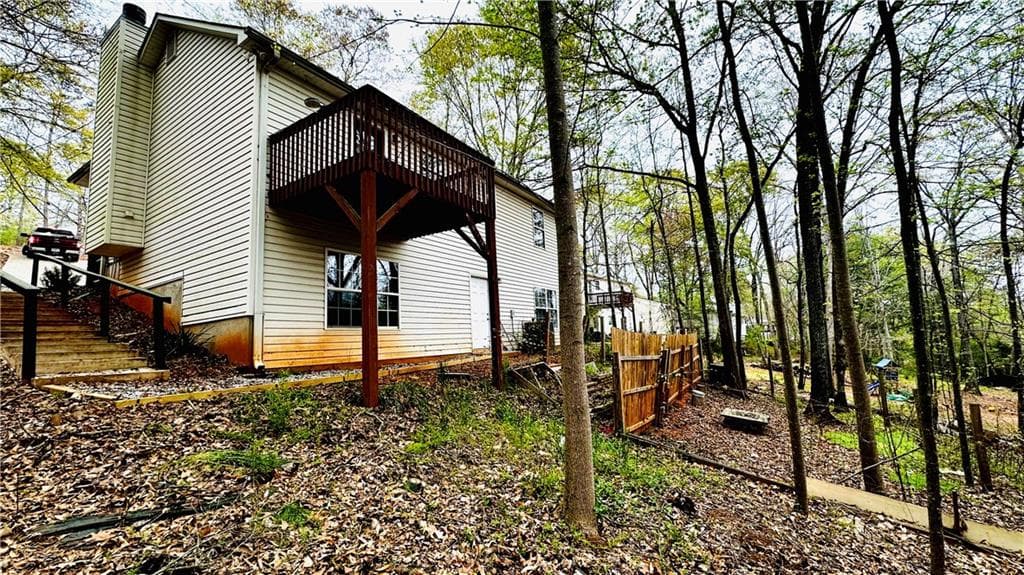3 bedroom, 2 bathroom, 1,000 sq ft single family residence for sale at 6600 Crystal Cove Trail, Gainesville, GA 30506 — photo 3