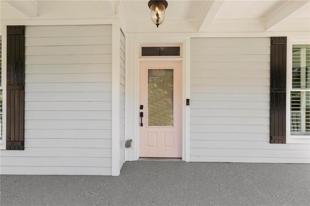 4 bedroom, 2 bathroom, 1,947 sq ft single family residence under contract at 1355 Mercer Avenue, East Point, GA 30344 — photo 4