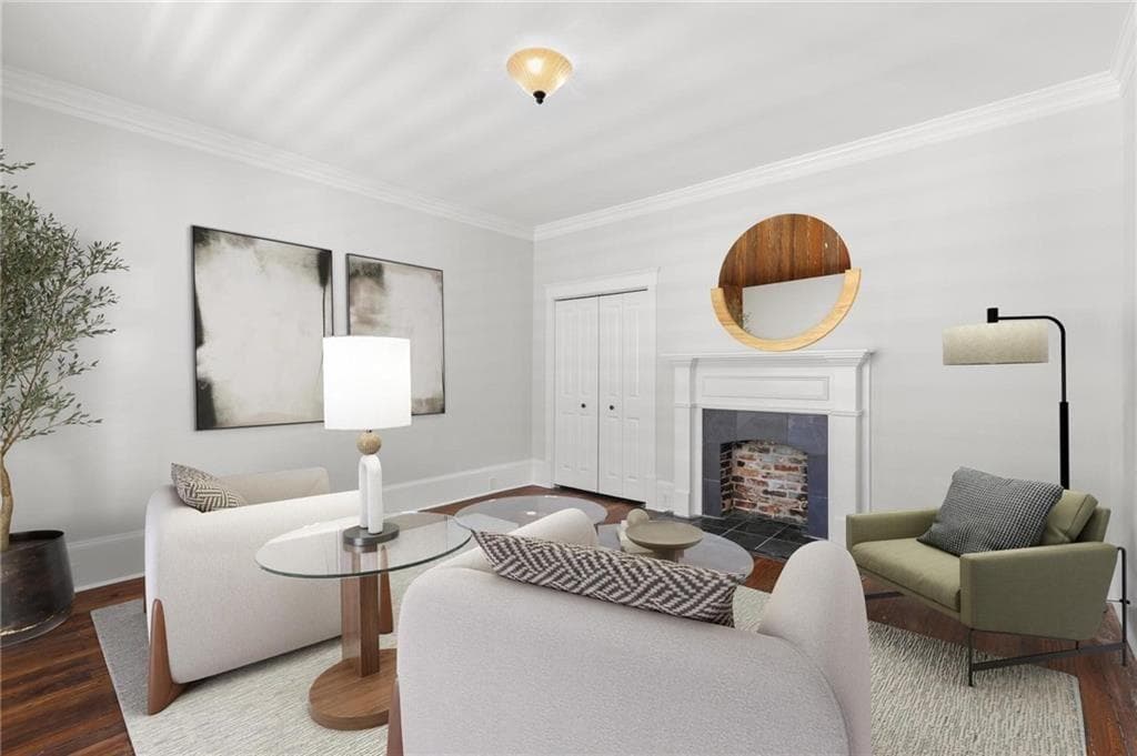 4 bedroom, 2 bathroom, 1,947 sq ft single family residence under contract at 1355 Mercer Avenue, East Point, GA 30344 — photo 7