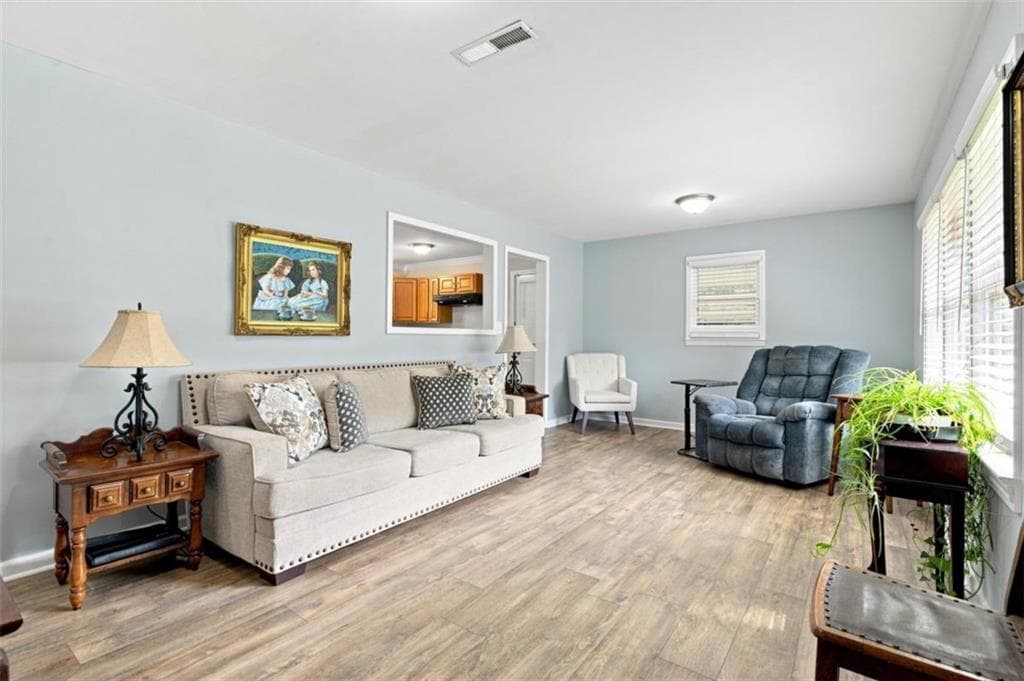 2 bedroom, 1 bathroom, 1,000 sq ft single family residence for sale at 1 Eugenia Circle, Rome, GA 30165 — photo 4