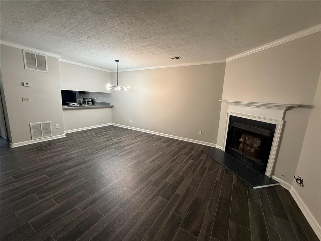 2 bedroom, 3 bathroom, 1,152 sq ft townhouse for rent at 6458 Bedford Lane, Lithonia, GA 30058 for $1,595 a month — photo 3