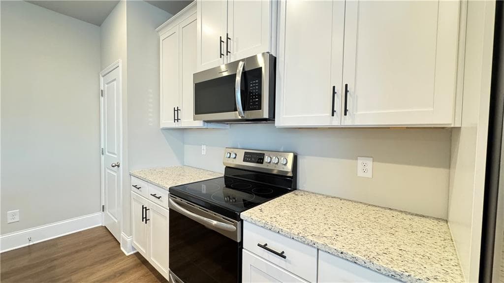 3 bedroom, 3 bathroom, 1,827 sq ft townhouse for rent at 13040 Deerfield Parkway, Milton, GA 30004 for $2,750 a month — photo 6
