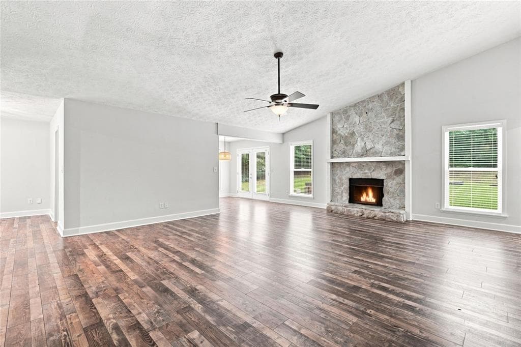 3 bedroom, 2 bathroom, 1,910 sq ft single family residence under contract at 4632 Yeager Road, Douglasville, GA 30135 — photo 6