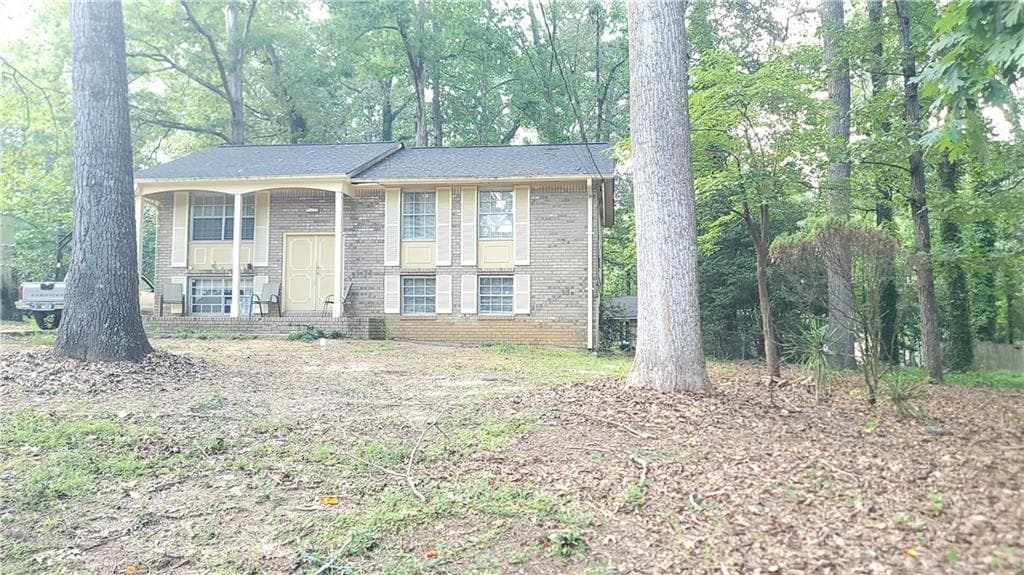 3 bedroom, 2 bathroom, 1,462 sq ft single family residence for sale at 3095 Fern Valley Drive, Marietta, GA 30008 — photo 3