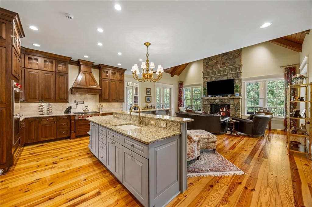 6 bedroom, 8 bathroom, 9,335 sq ft single family residence for sale at 525 N River Road, Rome, GA 30161 — photo 8