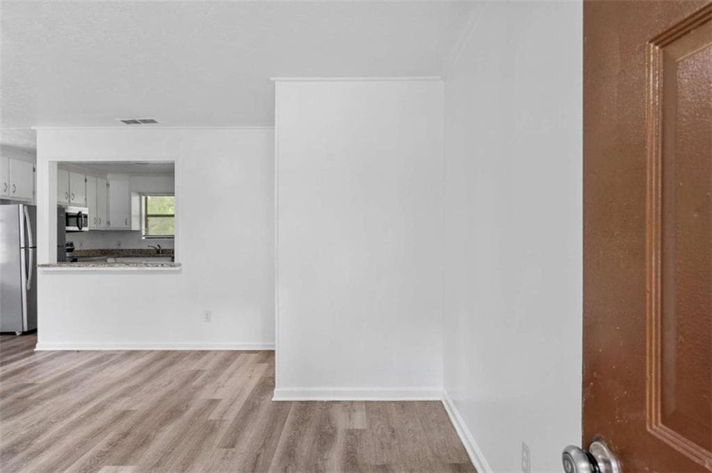 2 bedroom, 1 bathroom, 1,000 sq ft duplex for rent at 117 Tanglewood Drive A, Monroe, GA 30656 for $1,425 a month — photo 2