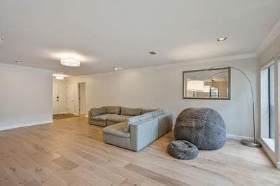 2 bedroom, 3 bathroom, 1,462 sq ft condominium for sale at 23116 Plantation Drive, Atlanta, GA 30324 — photo 8