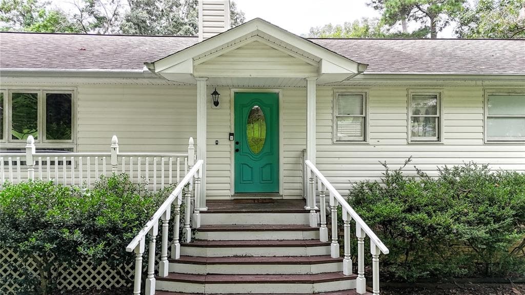 4 bedroom, 3 bathroom, 2,184 sq ft single family residence for sale at 110 Crestmont Drive, Calhoun, GA 30701 — photo 3
