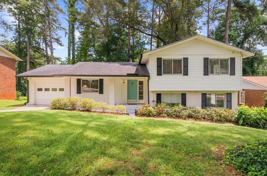 4 bedroom, 3 bathroom, 2,079 sq ft single family residence sold at 2946 Lloyd Road, Decatur, GA 30034