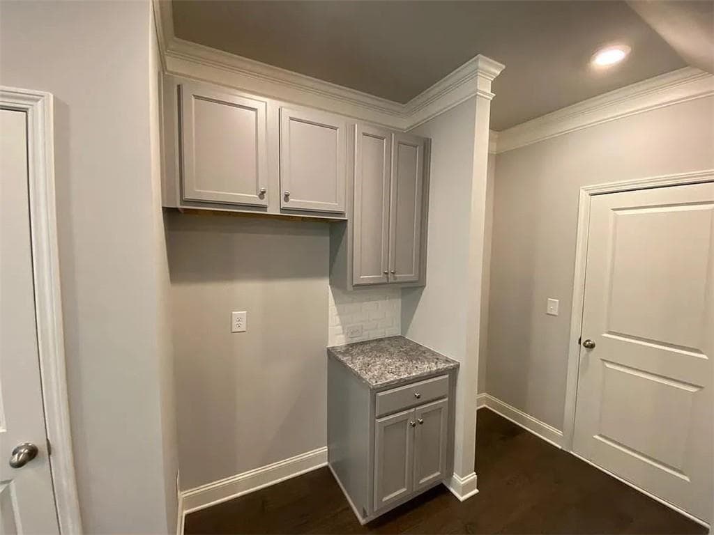 3 bedroom, 3 bathroom, 1,928 sq ft townhouse for sale at 2595 Norwich Trace, Snellville, GA 30078 — photo 4