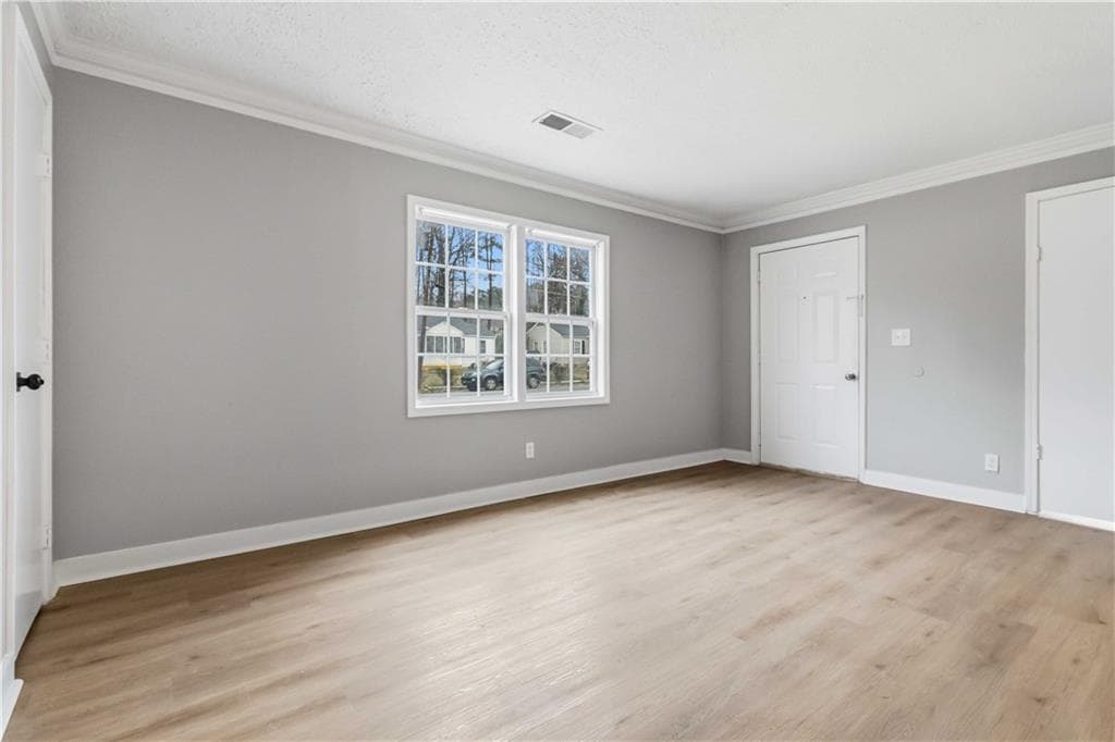 4 bedroom, 2 bathroom, 1,350 sq ft single family residence for sale at 745 Lee Andrews Avenue, Atlanta, GA 30315 — photo 4