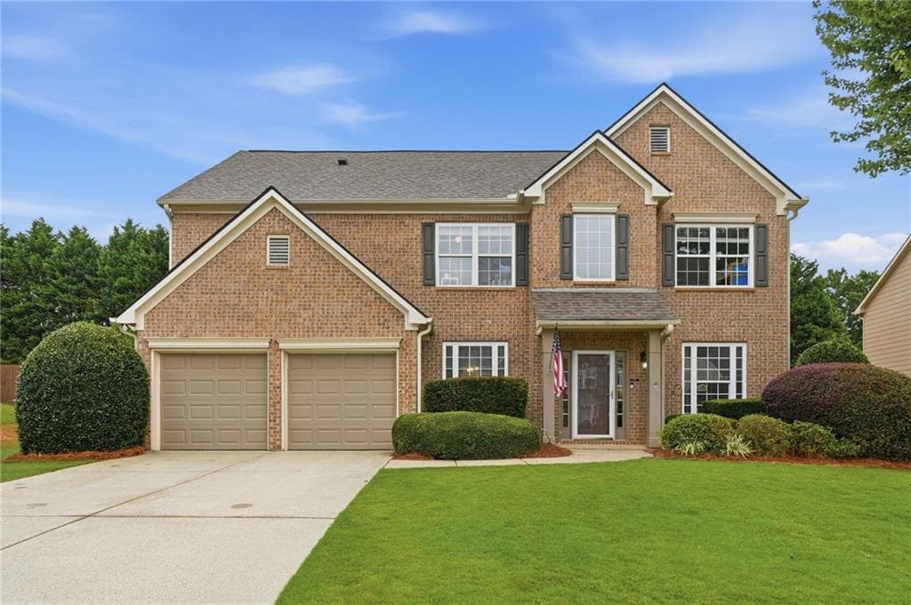 4 bedroom, 3 bathroom, 2,640 sq ft single family residence for sale at 5165 Huntington Crest Lane, Cumming, GA 30040