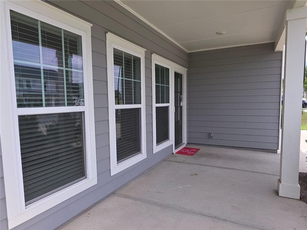 4 bedroom, 3 bathroom, 2,192 sq ft single family residence for rent at 2048 Boxwood Circle, Conyers, GA 30094 for $2,400 a month — photo 3