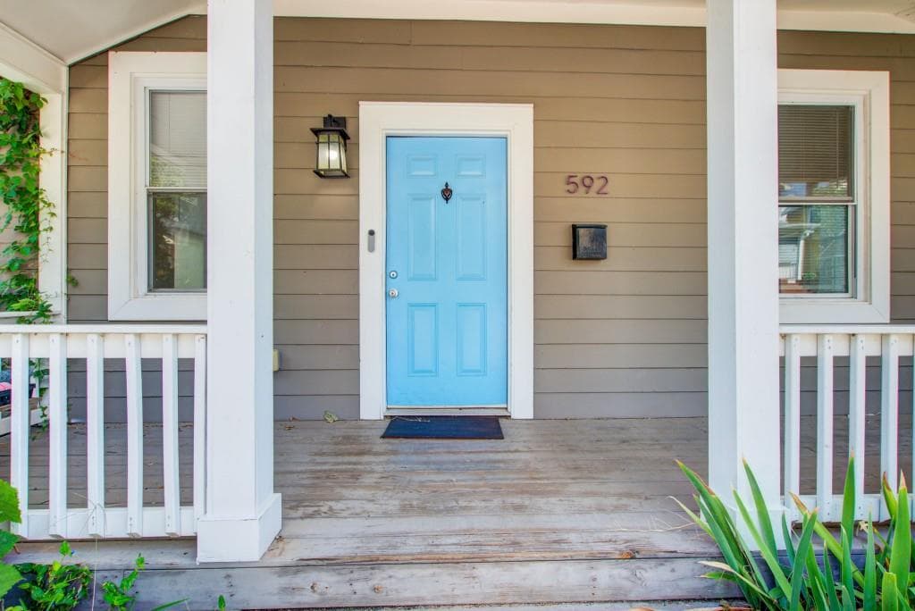 3 bedroom, 2 bathroom, 1,148 sq ft single family residence for rent at 592 Martin Street, Atlanta, GA 30312 for $2,500 a month — photo 2