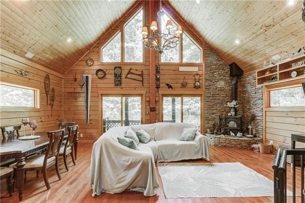 3 bedroom, 2 bathroom, 1,180 sq ft single family residence for sale at 6893 Lakeside Place, Gainesville, GA 30506 — photo 9